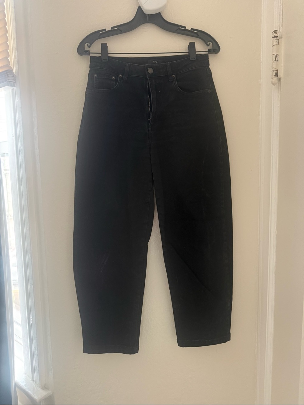 Black Men’s Straight-Fit Jeans